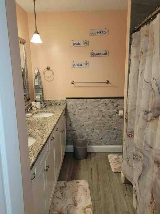 Elegant 2-Bedroom Pet-Friendly Villa W 2 Parking Spaces Гілтон-Гед-Айленд Екстер'єр фото